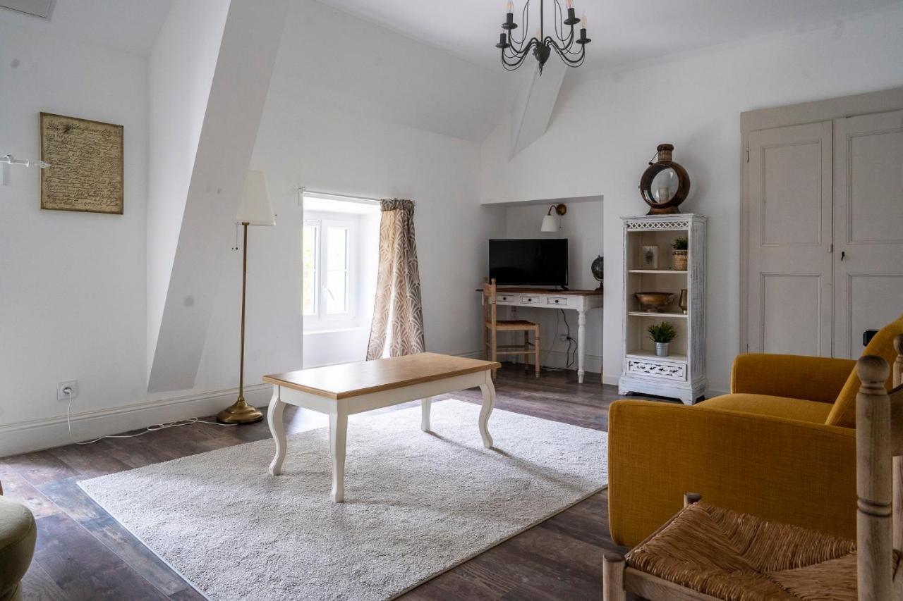 Chateau Des Ayes - & Pensión 3*