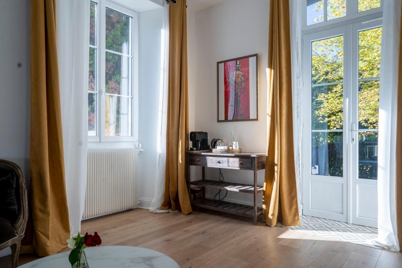 Pensión Chateau Des Ayes - & 3*